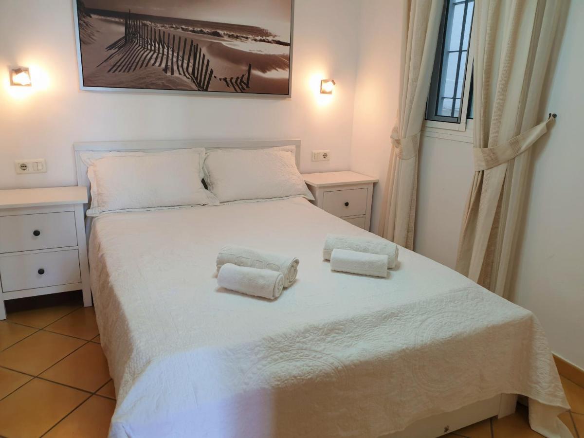 Dona Lola Micaela - Fully Equiped 1 Bedroom Ground Floor Beach Front Apartment With Direct Access To The Beach Of Calahonda - Costa Del Sol - Cs155 Sitio de Calahonda Kültér fotó