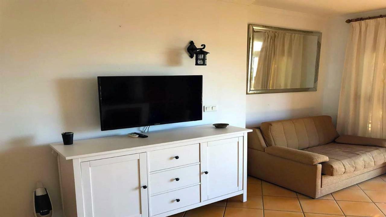 Dona Lola Micaela - Fully Equiped 1 Bedroom Ground Floor Beach Front Apartment With Direct Access To The Beach Of Calahonda - Costa Del Sol - Cs155 Sitio de Calahonda Kültér fotó